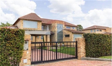 Splendid Family House - Casa Elegante en Cajica